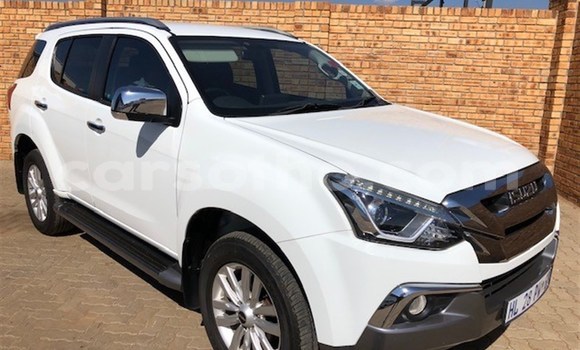 Acheter Occasion Voiture Isuzu MU-X Blanc à Import - Dubai, Maseru Acheter Occasion Voiture Isuzu MU-X Blanc à Import - Dubai, Maseru