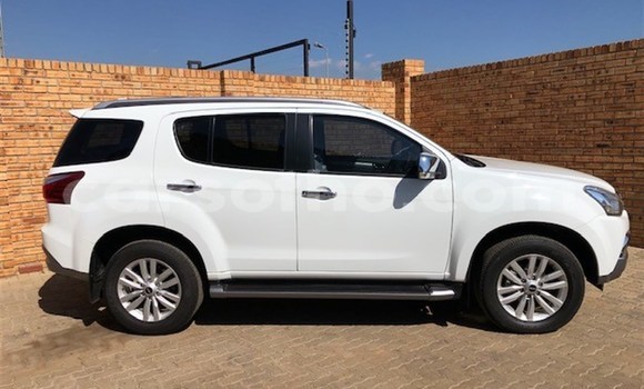 Acheter Occasion Voiture Isuzu MU-X Blanc à Import - Dubai, Maseru Acheter Occasion Voiture Isuzu MU-X Blanc à Import - Dubai, Maseru