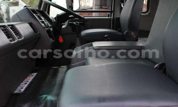 اشتري مستعمل Nissan UD White شاحنة في Maseru في Maseru اشتري مستعمل Nissan UD White شاحنة في Maseru في Maseru