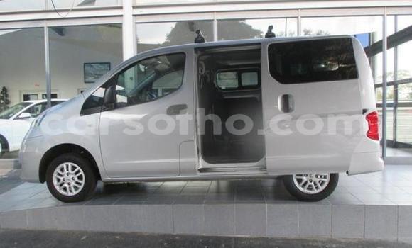 اشتري مستعمل Nissan NV200 Silver سيارة في Hlotse في Leribe اشتري مستعمل Nissan NV200 Silver سيارة في Hlotse في Leribe