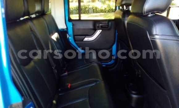 Sayi Na hannu Jeep Wrangler Blue Mota in Maseru a Maseru Sayi Na hannu Jeep Wrangler Blue Mota in Maseru a Maseru