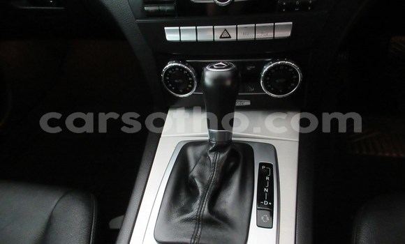 Sayi Na hannu Mercedes-Benz C–Class Silver Mota in Maseru a Maseru Sayi Na hannu Mercedes-Benz C–Class Silver Mota in Maseru a Maseru
