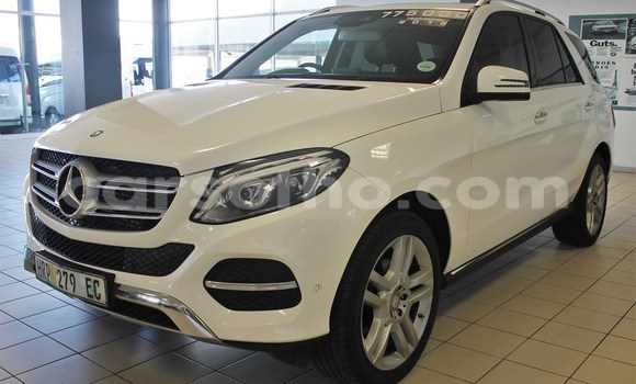 Acheter Occasion Voiture Mercedes-Benz AMG GLE Blanc à Maseru, Maseru Acheter Occasion Voiture Mercedes-Benz AMG GLE Blanc à Maseru, Maseru