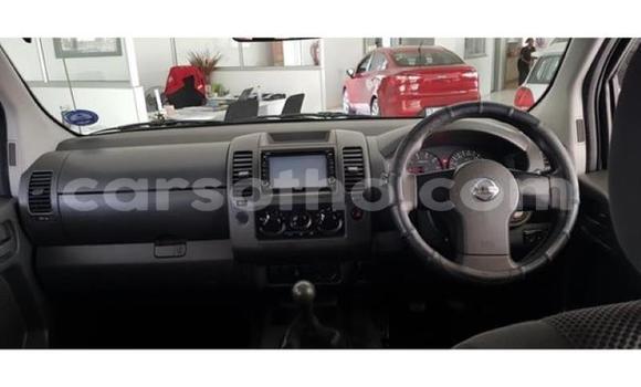 Sayi Na hannu Nissan Navara White Mota in Maputsoa a Leribe Sayi Na hannu Nissan Navara White Mota in Maputsoa a Leribe