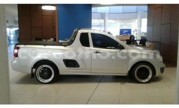 Sayi Na hannu Chevrolet Corsa Silver Mota in Maseru a Maseru Sayi Na hannu Chevrolet Corsa Silver Mota in Maseru a Maseru