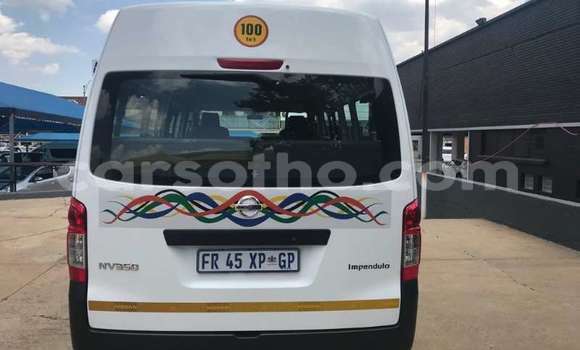 اشتري مستعمل Nissan NV350 Caravan White سيارة في Maseru في Maseru اشتري مستعمل Nissan NV350 Caravan White سيارة في Maseru في Maseru