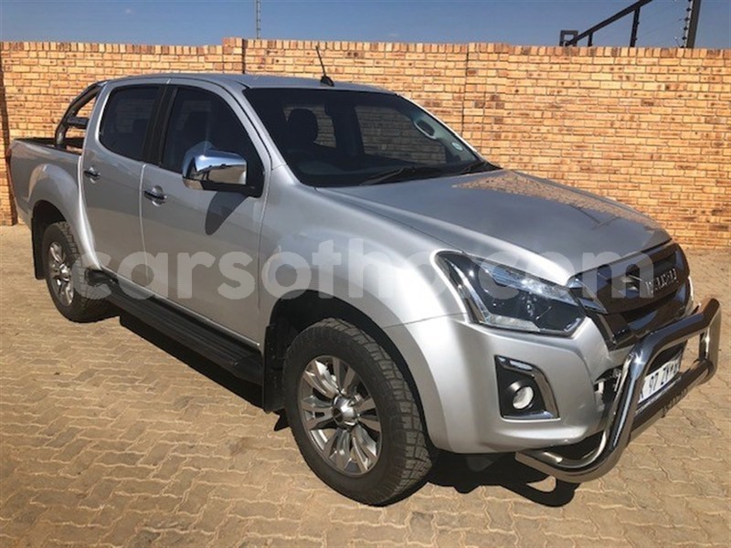 Big with watermark 1 id4758020 1