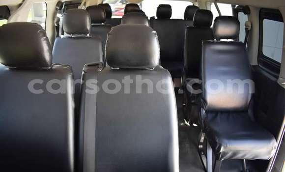 Buy Used Toyota Hiace White Car in Maseru in Maseru Buy Used Toyota Hiace White Car in Maseru in Maseru
