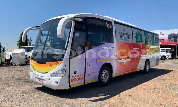 اشتري مستعمل Volvo F4 White شاحنة في Maseru في Maseru اشتري مستعمل Volvo F4 White شاحنة في Maseru في Maseru