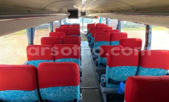 اشتري مستعمل Volvo F4 White شاحنة في Maseru في Maseru اشتري مستعمل Volvo F4 White شاحنة في Maseru في Maseru