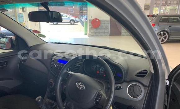 Acheter Occasion Voiture Hyundai i10 Gris à Maseru, Maseru Acheter Occasion Voiture Hyundai i10 Gris à Maseru, Maseru