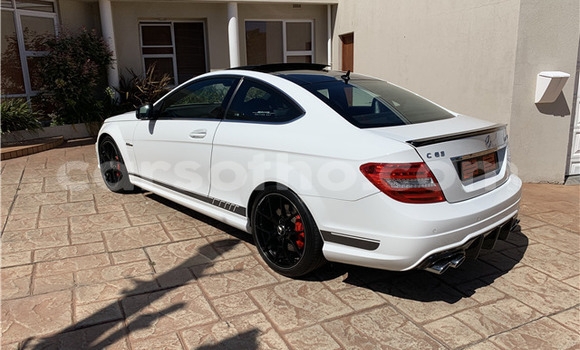اشتري مستعمل Mercedes-Benz AMG GLC Coupe White سيارة في Maseru في Maseru اشتري مستعمل Mercedes-Benz AMG GLC Coupe White سيارة في Maseru في Maseru