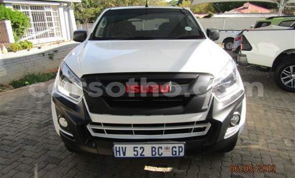 اشتري مستعمل Isuzu KB White سيارة في Maseru في Maseru اشتري مستعمل Isuzu KB White سيارة في Maseru في Maseru