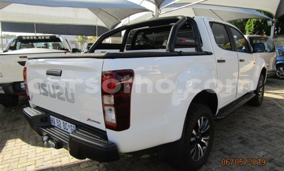 اشتري مستعمل Isuzu KB White سيارة في Maseru في Maseru اشتري مستعمل Isuzu KB White سيارة في Maseru في Maseru