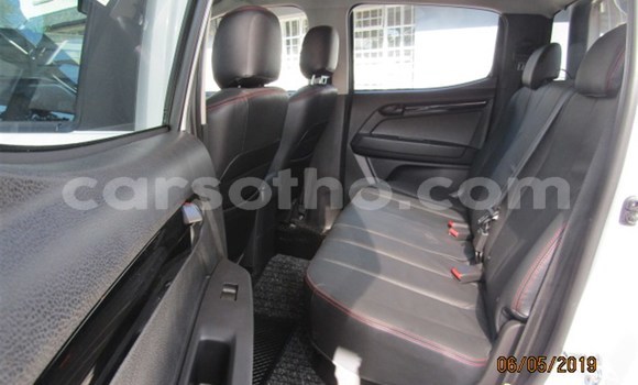 اشتري مستعمل Isuzu KB White سيارة في Maseru في Maseru اشتري مستعمل Isuzu KB White سيارة في Maseru في Maseru