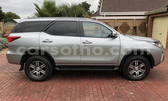 Buy Used Toyota Fortuner Silver Car in Maseru in Maseru Buy Used Toyota Fortuner Silver Car in Maseru in Maseru