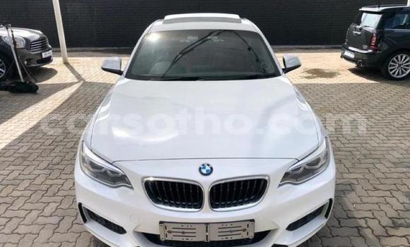Acheter Occasion Voiture BMW 1–Series Blanc à Maputsoa, Leribe Acheter Occasion Voiture BMW 1–Series Blanc à Maputsoa, Leribe