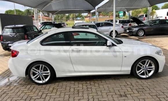 Acheter Occasion Voiture BMW 1–Series Blanc à Maputsoa, Leribe Acheter Occasion Voiture BMW 1–Series Blanc à Maputsoa, Leribe