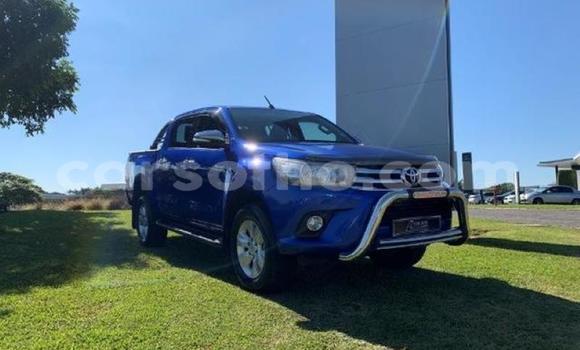 Sayi Na hannu Toyota Hilux Blue Mota in Import - Dubai a Maseru Sayi Na hannu Toyota Hilux Blue Mota in Import - Dubai a Maseru