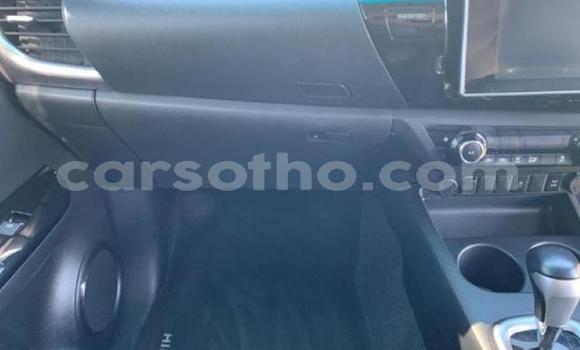 Sayi Na hannu Toyota Hilux Blue Mota in Import - Dubai a Maseru Sayi Na hannu Toyota Hilux Blue Mota in Import - Dubai a Maseru
