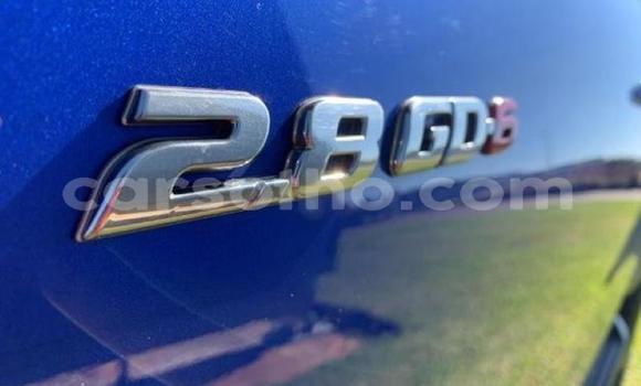 Sayi Na hannu Toyota Hilux Blue Mota in Import - Dubai a Maseru Sayi Na hannu Toyota Hilux Blue Mota in Import - Dubai a Maseru