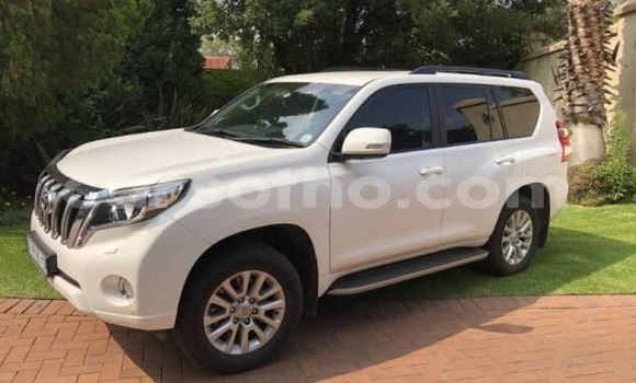 Buy Used Toyota Prado White Car in Maseru in Maseru Buy Used Toyota Prado White Car in Maseru in Maseru