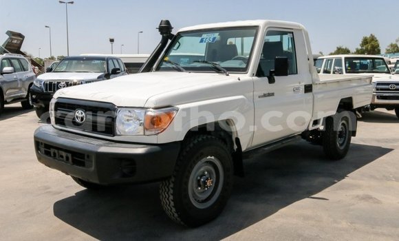 Acheter Neuf Voiture Toyota Land Cruiser Blanc à Import - Dubai, Maseru Acheter Neuf Voiture Toyota Land Cruiser Blanc à Import - Dubai, Maseru