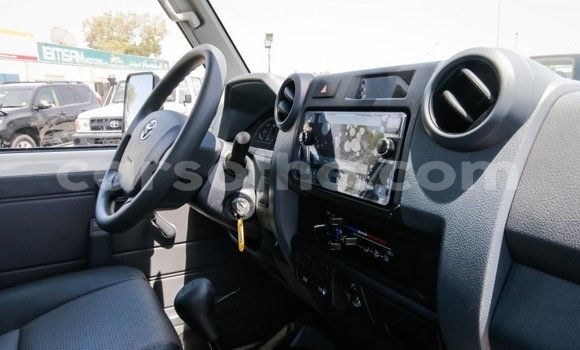 Acheter Neuf Voiture Toyota Land Cruiser Blanc à Import - Dubai, Maseru Acheter Neuf Voiture Toyota Land Cruiser Blanc à Import - Dubai, Maseru