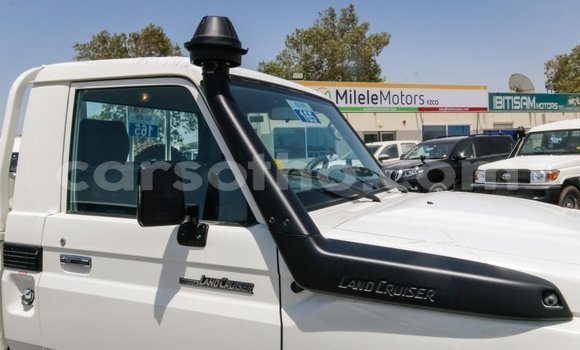Acheter Neuf Voiture Toyota Land Cruiser Blanc à Import - Dubai, Maseru Acheter Neuf Voiture Toyota Land Cruiser Blanc à Import - Dubai, Maseru