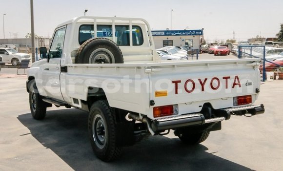 Acheter Neuf Voiture Toyota Land Cruiser Blanc à Import - Dubai, Maseru Acheter Neuf Voiture Toyota Land Cruiser Blanc à Import - Dubai, Maseru