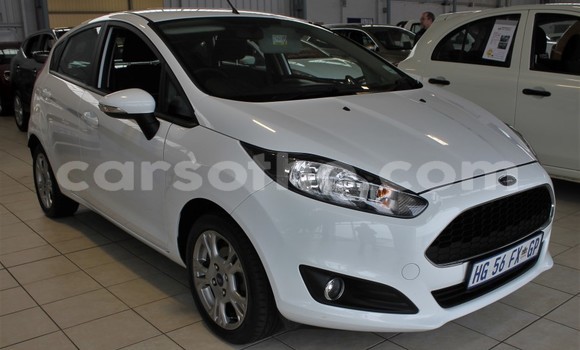 Sayi Na hannu Ford Fiesta White Mota in Mokhotlong a Berea Sayi Na hannu Ford Fiesta White Mota in Mokhotlong a Berea