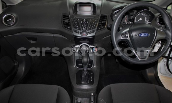 Sayi Na hannu Ford Fiesta White Mota in Mokhotlong a Berea Sayi Na hannu Ford Fiesta White Mota in Mokhotlong a Berea