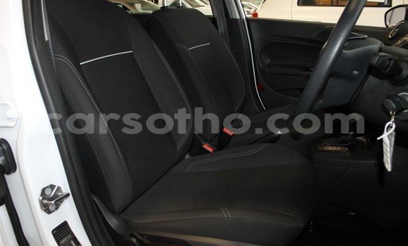 Sayi Na hannu Ford Fiesta White Mota in Mokhotlong a Berea Sayi Na hannu Ford Fiesta White Mota in Mokhotlong a Berea