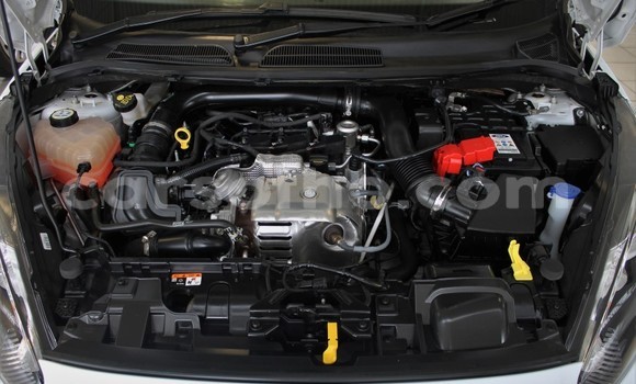 Sayi Na hannu Ford Fiesta White Mota in Mokhotlong a Berea Sayi Na hannu Ford Fiesta White Mota in Mokhotlong a Berea