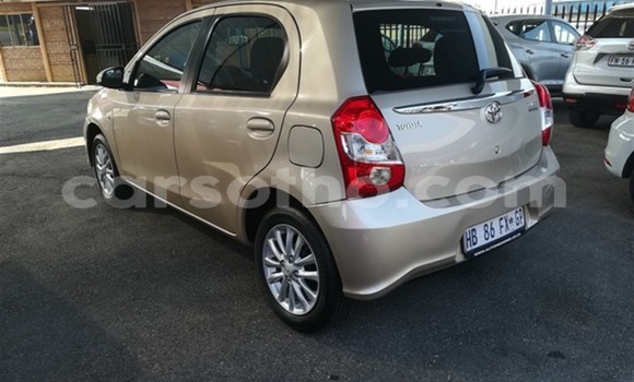 Sayi Na hannu Toyota Etios Silver Mota in Import - Dubai a Maseru Sayi Na hannu Toyota Etios Silver Mota in Import - Dubai a Maseru