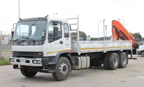 Sayi Na hannu Isuzu FTR 850 White Babbar mota in Import - Dubai a Maseru Sayi Na hannu Isuzu FTR 850 White Babbar mota in Import - Dubai a Maseru