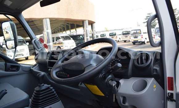 Sayi Na hannu Hino 300 Series White Babbar mota in Import - Dubai a Maseru Sayi Na hannu Hino 300 Series White Babbar mota in Import - Dubai a Maseru