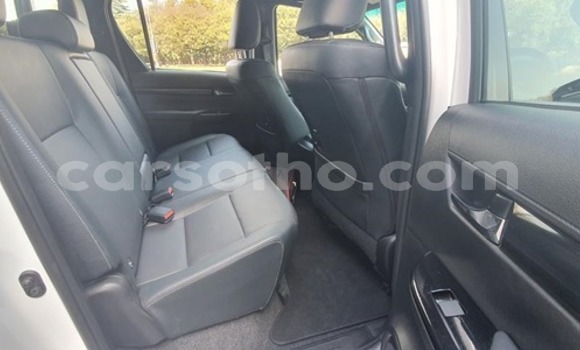 اشتري مستعمل Toyota Hilux White سيارة في Maseru في Maseru اشتري مستعمل Toyota Hilux White سيارة في Maseru في Maseru