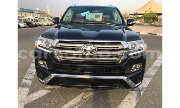 Acheter Import Voiture Toyota Land Cruiser Noir à Import - Dubai, Maseru Acheter Import Voiture Toyota Land Cruiser Noir à Import - Dubai, Maseru