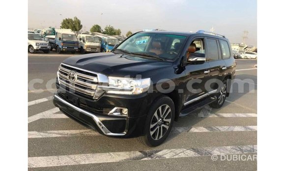 Acheter Import Voiture Toyota Land Cruiser Noir à Import - Dubai, Maseru Acheter Import Voiture Toyota Land Cruiser Noir à Import - Dubai, Maseru