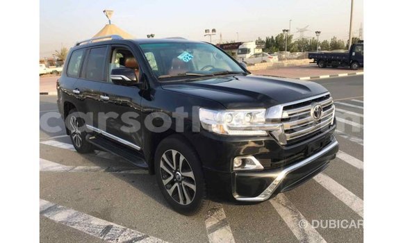 Acheter Import Voiture Toyota Land Cruiser Noir à Import - Dubai, Maseru Acheter Import Voiture Toyota Land Cruiser Noir à Import - Dubai, Maseru