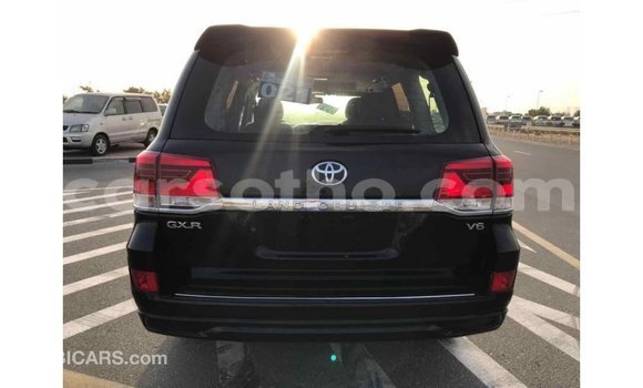 Acheter Import Voiture Toyota Land Cruiser Noir à Import - Dubai, Maseru Acheter Import Voiture Toyota Land Cruiser Noir à Import - Dubai, Maseru