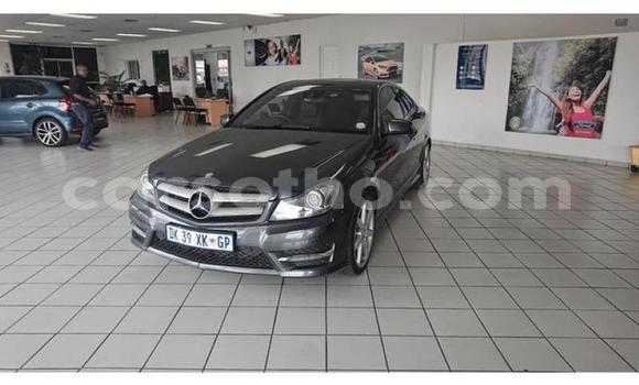Acheter Occasion Voiture Mercedes-Benz C–Class Gris à Maputsoa, Leribe Acheter Occasion Voiture Mercedes-Benz C–Class Gris à Maputsoa, Leribe