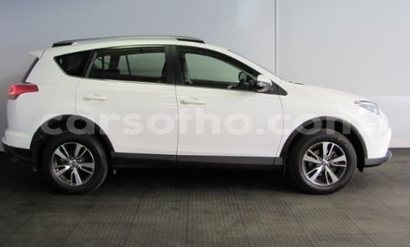 Acheter Occasion Voiture Toyota RAV4 Blanc à Maputsoe, Leribe Acheter Occasion Voiture Toyota RAV4 Blanc à Maputsoe, Leribe