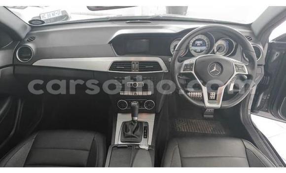 Acheter Occasion Voiture Mercedes-Benz C–Class Gris à Maputsoa, Leribe Acheter Occasion Voiture Mercedes-Benz C–Class Gris à Maputsoa, Leribe