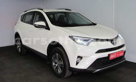 Acheter Occasion Voiture Toyota RAV4 Blanc à Maputsoe, Leribe Acheter Occasion Voiture Toyota RAV4 Blanc à Maputsoe, Leribe