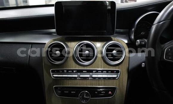 Acheter Occasion Voiture Mercedes-Benz C–Class Blanc à Thaba–Tseka, Mafeteng Acheter Occasion Voiture Mercedes-Benz C–Class Blanc à Thaba–Tseka, Mafeteng