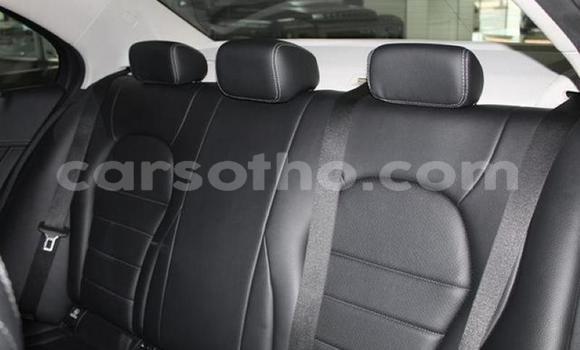 Acheter Occasion Voiture Mercedes-Benz C–Class Blanc à Thaba–Tseka, Mafeteng Acheter Occasion Voiture Mercedes-Benz C–Class Blanc à Thaba–Tseka, Mafeteng