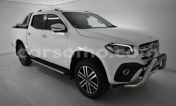 Buy Used Mercedes-Benz X-klasse Concept White Car in Roma in Maseru Buy Used Mercedes-Benz X-klasse Concept White Car in Roma in Maseru