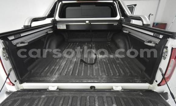 Buy Used Mercedes-Benz X-klasse Concept White Car in Roma in Maseru Buy Used Mercedes-Benz X-klasse Concept White Car in Roma in Maseru